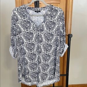 Elegant dark blue and White Patterned Women's Top / blouse